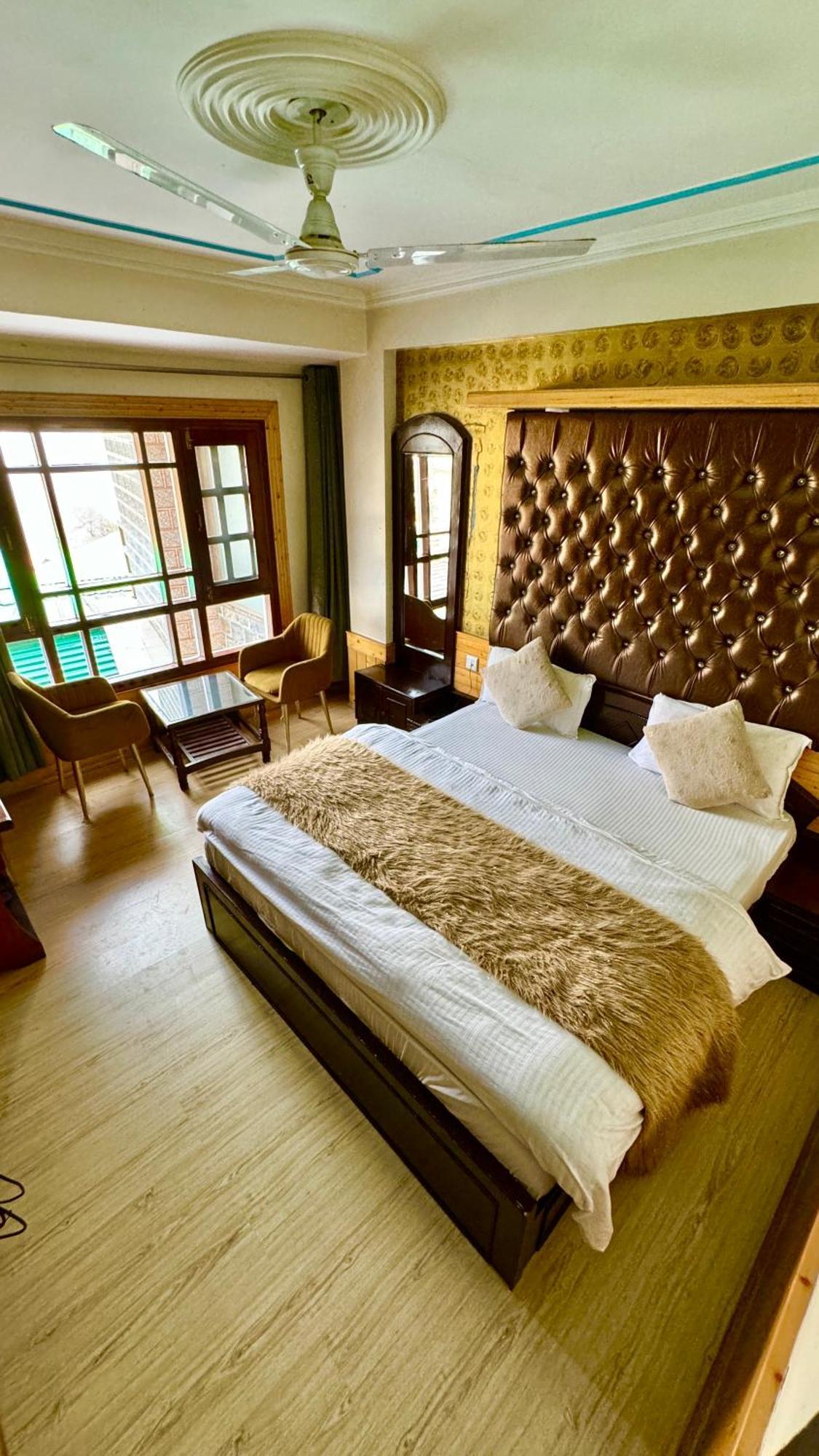 Hotel Apple Regency Shimla Ngoại thất bức ảnh