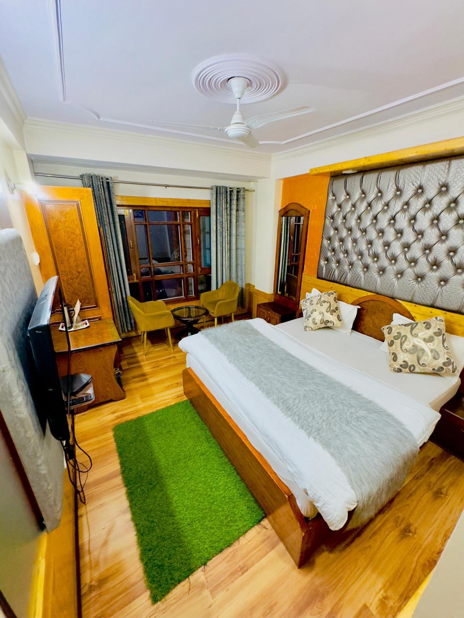 Hotel Apple Regency Shimla Ngoại thất bức ảnh
